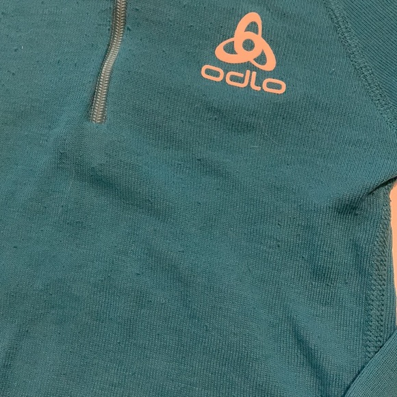 Base Layer top - Picture 2 of 3